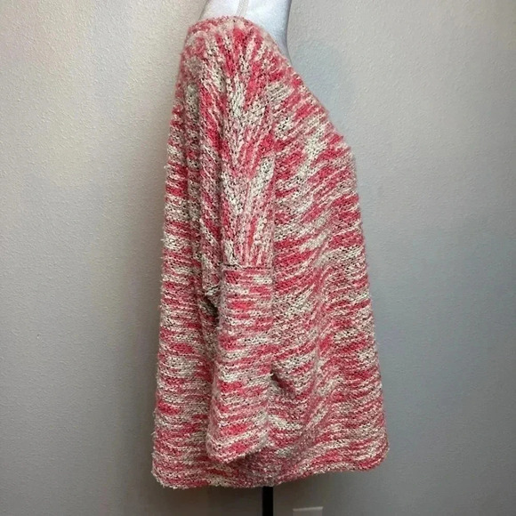 UMGEE Oversized Knit Sweater with rounded neckline and 3/4th length sleeves. - Picture 3 of 10